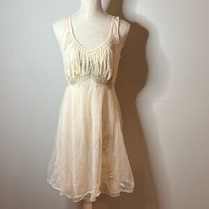 Vintage Elegant Cream Sleeveless Dress